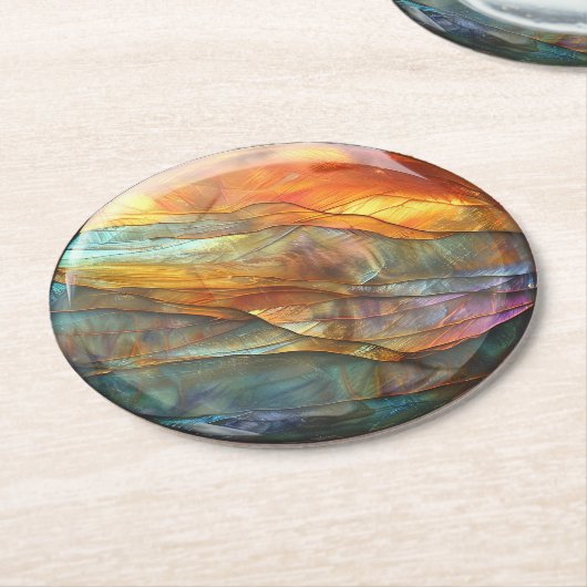 Iridescent Rock Layers Marmorgranit Runder Pappuntersetzer (Angewinkelt)