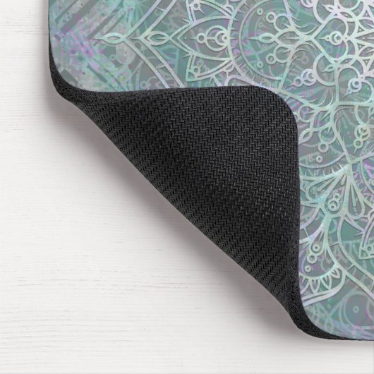 Iridescent Shimmer Mandala Boho Chic Mousepad (Ecke)