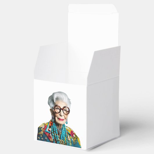 Iris Apfel Geschenkschachtel (Geöffnet)