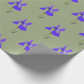 Iris auf Grün Geschenkpapier (Ecke)