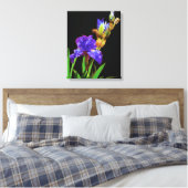 Iris auf schwarz leinwanddruck (Insitu (Schlafzimmer))