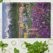 Iris und Lupine Garden und Teton Range, Handtuch (Gefaltet)