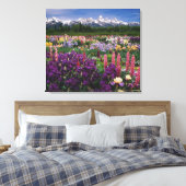 Iris und Lupine Garden und Teton Range, Leinwanddruck (Insitu (Schlafzimmer))