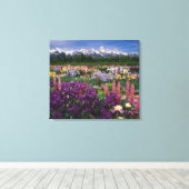 Iris und Lupine Garden und Teton Range, Leinwanddruck (Insitu (Holzboden))