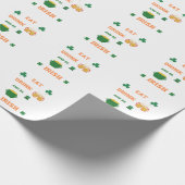 irisch essen und Bier trinken Geschenkpapier (Ecke)