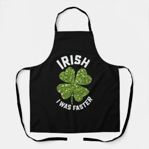 Irisch ich lief am St. Patrick's Day schneller Schürze