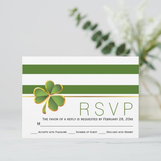Irisch Klee grün, weiße Streifen Hochzeit RSVP (Stehend Vorderseite)