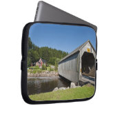 Irische Brücke über den Fluss, St. Martins, Neu Laptopschutzhülle (Vorne Rechts)