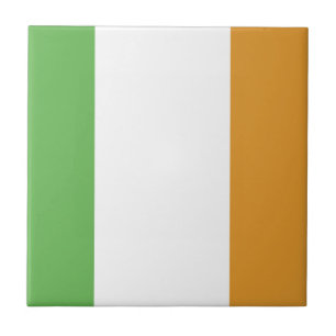 irische Flagge mit Kleeblatt Fliese