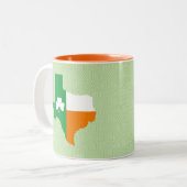 irische Flagge von Texas Zweifarbige Tasse (Vorderseite Links)