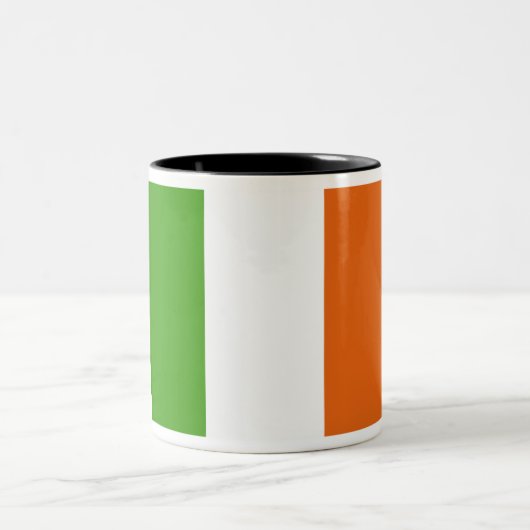 irische Flagge Zweifarbige Tasse (Mittel)