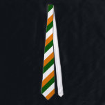 Irische Flaggenfarben in diagonalen Streifen Krawatte<br><div class="desc">Die orangefarbenen, grünen und weißen Fahnen der irischen Flagge sind in diagonalen Streifen auf dieser patriotischen irischen Krawatte dargestellt. Dies ist eine großartige Krawatte, um Ihr irisches Erbe am St. Patrick's Day zu feiern oder um Ihr nationales Erbe bei Sportspielen zu feiern. Zeigen Sie Ihre Farben mit diesen Streifen in...</div>
