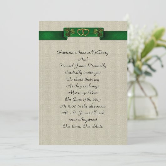 Irische Hochzeit Einladung elegante Kleeblätter (Stehend Vorderseite)