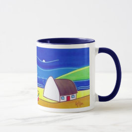 Irische Hütte in der nächtlichen Tasse