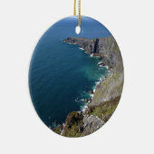 Irische Klippen im Dingle Irland durch den Ozean Keramik Ornament (Rechts)