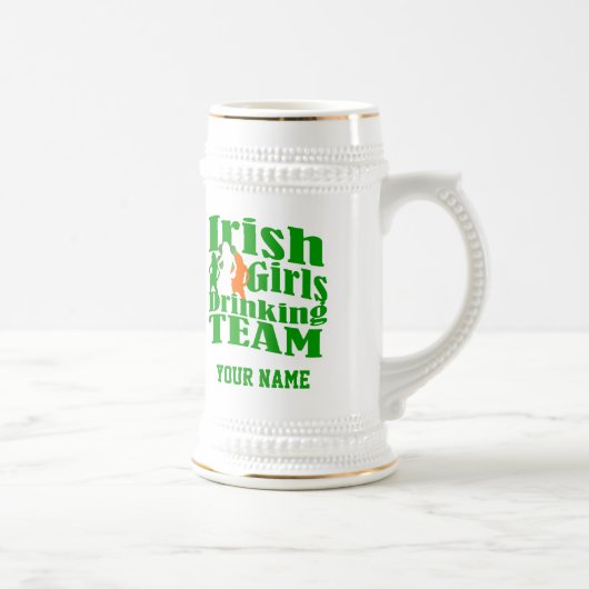 Irische Mädchen trinken Team St Patrick's Day Bierglas (Rechts)