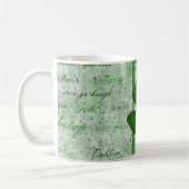 Irische Shamrock-Wortwolke im Regen Kaffeetasse (Links)
