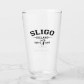 Irischer Landkreis Sligo Irland Personalisierter T Glas (Vorderseite)