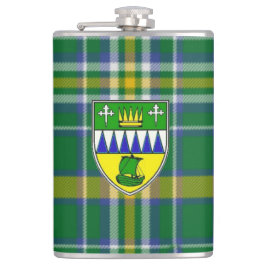 Irischer LandkreisKerryTartan u. -Wappen Flachmann
