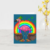 Irischer Leprechaun Flamingo Lustiger St. Patrick' Karte (Gelbe Blume)