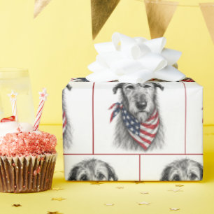 Irischer Wolfshund mit einer amerikanischen Flagge Geschenkpapier