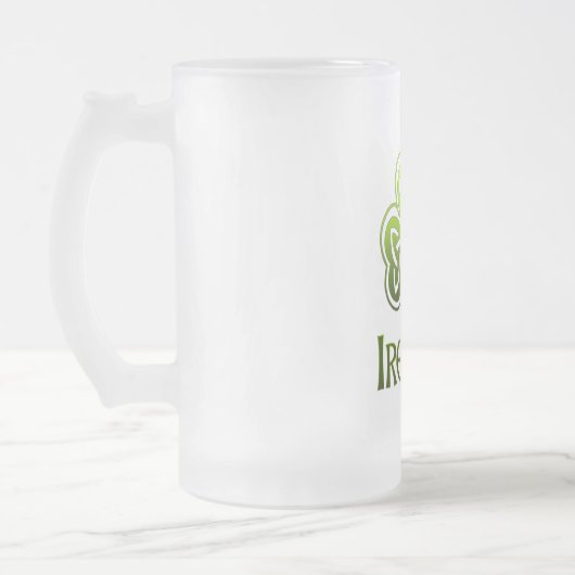 Irisches halbes Liter Mattglas Bierglas (Links)