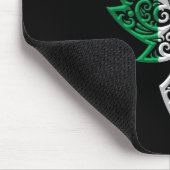 Irisches kanadisches Ahornblatt - Schwarzes Mousepad (Ecke)