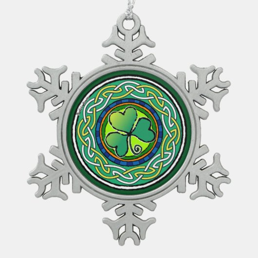 irisches Kleeblatt Schneeflocken Zinn-Ornament (Vorderseite)
