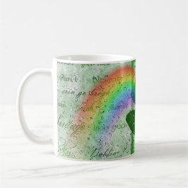 Irisches Kleeblatt und Regenbogen in Regen Kaffeetasse