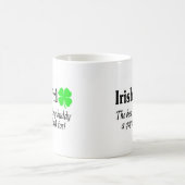 Irisches Mädchen der beste trinkende Freund, den Kaffeetasse (Mittel)