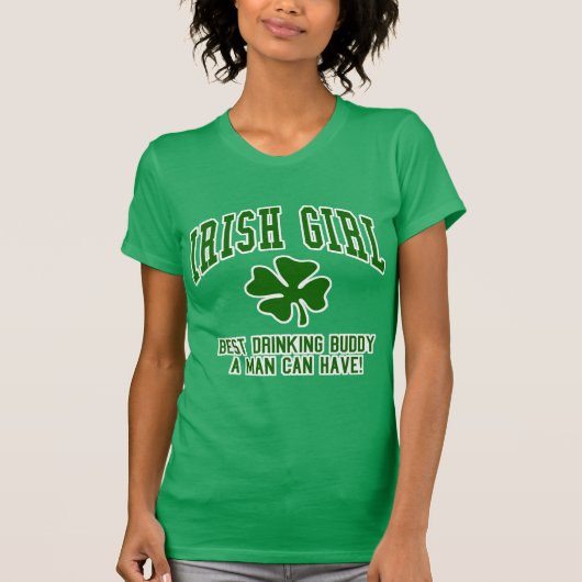 Irisches Mädchen: Trinkender Freund T-Shirt (Vorderseite)