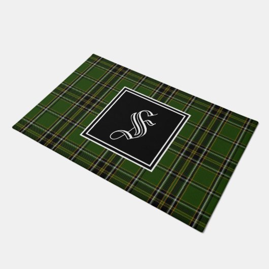 Irisches Tartan-Monogramm Fußmatte (Schrägansicht)