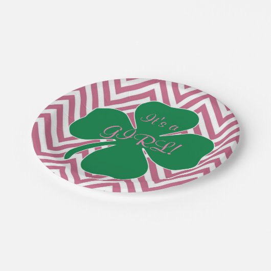 Irisches themed "sein ein Mädchen-" Pappteller (Schrägansicht)