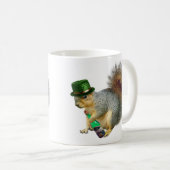 Irisches trinkendes Eichhörnchen Kaffeetasse (VorderseiteRechts)