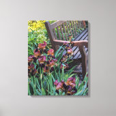 Irises Blooms und Garden Park Bench Floral Leinwanddruck (Vorderseite)