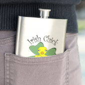Irish Chick Text Kleeblatt Flachmann (Beispiel)