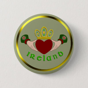 Irish Claddagh Button