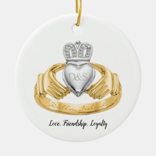 Irish Claddagh Ring Personalisiert Keramik Ornament (Vorne)
