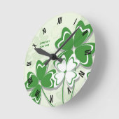 Irish clover shamrock St. Patrick’s Day Runde Wanduhr (Winkel)