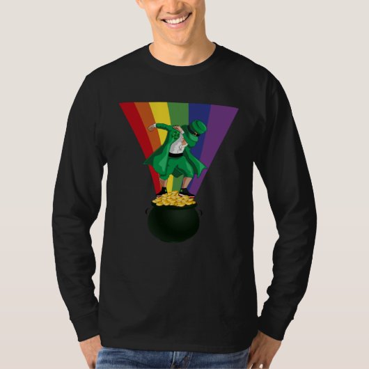 Irish Dabbing Leprechaun on Pot of Treasure Coins T-Shirt (Vorderseite)