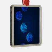 Irish Design Blue Crystal Silbernes Ornament (Rechts)