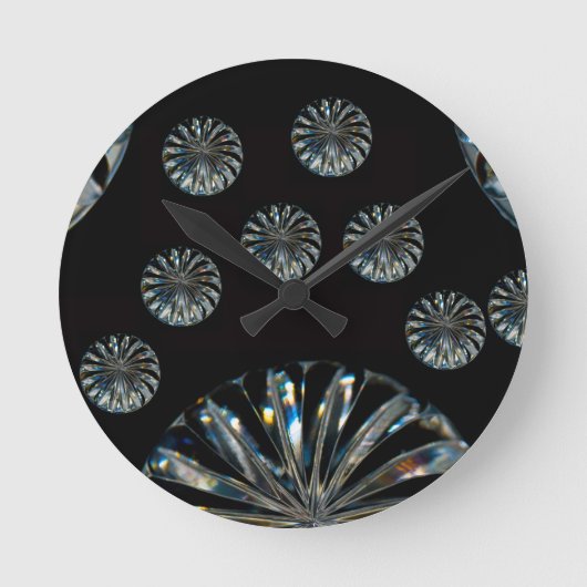 Irish Design-The Crystal Collection Runde Wanduhr (Vorderseite)