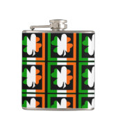 Irish Flag Kleeblatt Pattern Flachmann (Vorderseite)