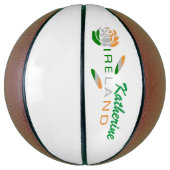 Irish Flag Rose Personalisiert Basketball (Vertikal)