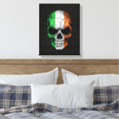 Irish Flag Skull auf Steel Mesh Graphic Leinwanddruck (Insitu (Schlafzimmer))