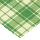 Irish Green and White Plaid  Tischdecke (Schrägansicht)