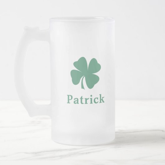 Irish Green Cloue Personalisiert Monogram Name Mattglas Bierglas (Links)