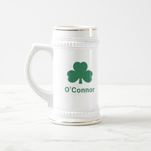 Irish Green Cloue Personalisierter Nachname Bierglas (Links)