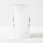 Irish Green Cloue Personalisierter Nachname Mattglas Bierglas (Mittel)