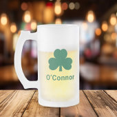 Irish Green Cloue Personalisierter Nachname Mattglas Bierglas